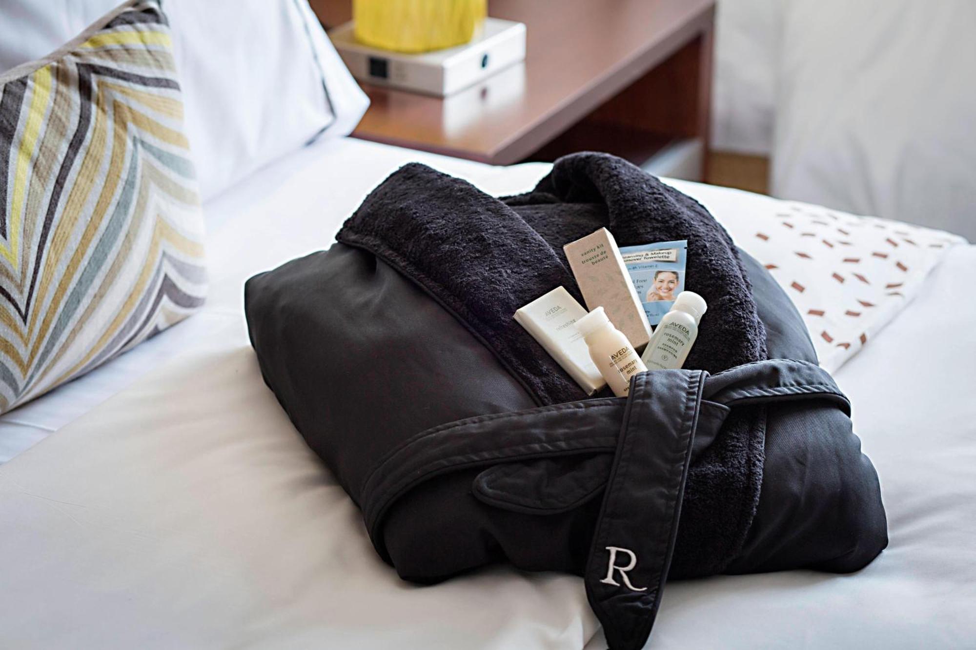 Renaissance Columbus Downtown Hotel Bagian luar foto