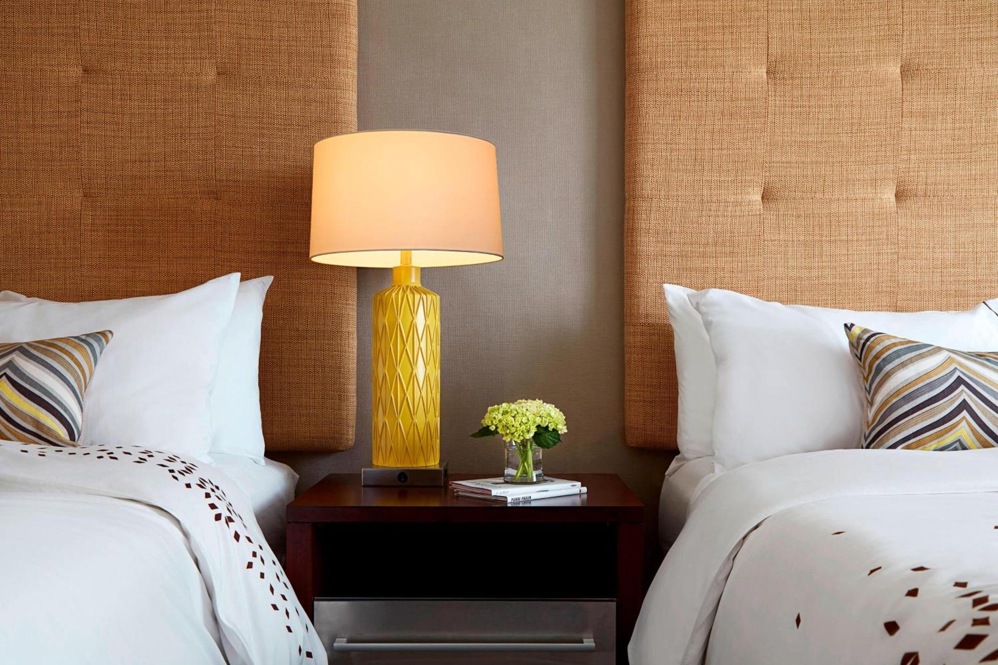 Renaissance Columbus Downtown Hotel Bagian luar foto