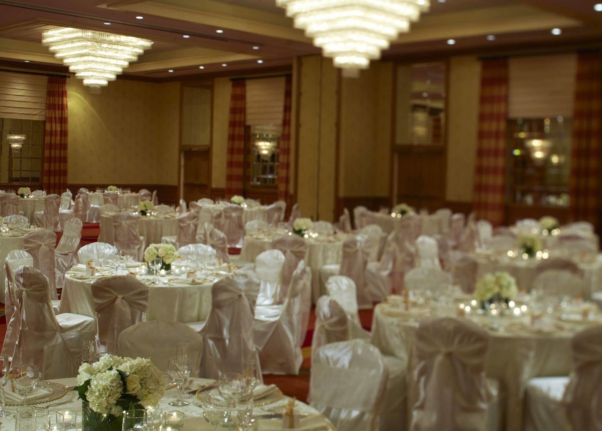 Renaissance Columbus Downtown Hotel Bagian luar foto